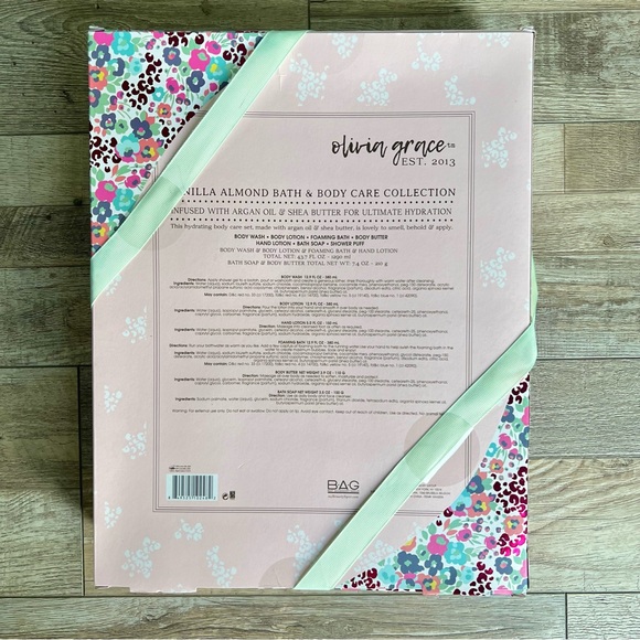 NIB Olivia Grave 7 Piece Gift Set - Picture 2 of 9